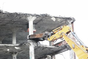 2014-10-Life-of-Pix-free-stock-photos-city-building-demolition-site-leeroy (1)